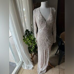 Soieblu Silver Sequin Long Sleeve Maxi Gown – L | Wedding, Bridesmaid, Formal